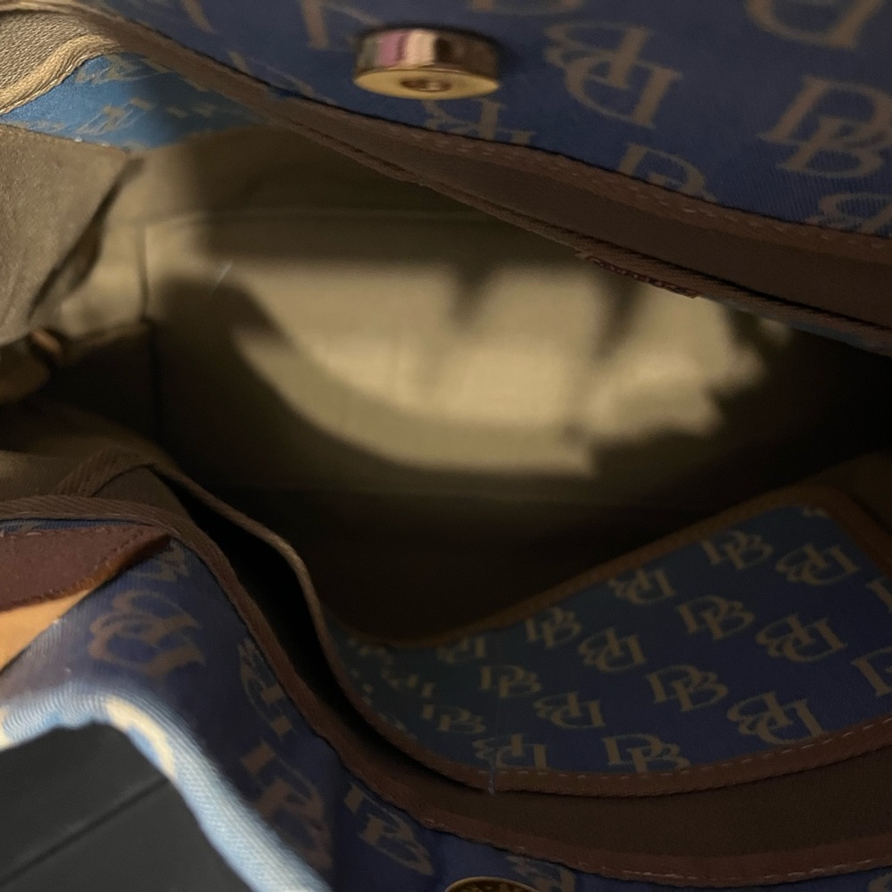 Purse - Picture 3 of 3